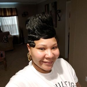 Meet your Posher, Iesha